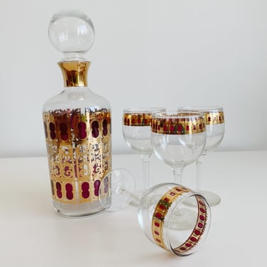 Culver Cranberry Scroll 22k gold decorated decanter and 4 glasses