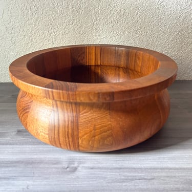 Vintage Large Dansk teak wood Salad bowl by Jens Quistgaard, Dansk International Designs LTD Denmark 