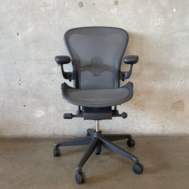 Herman Miller Size B Aeron Chair