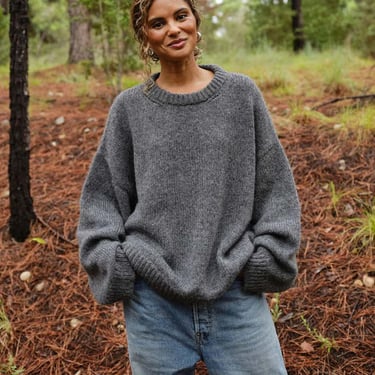 MAMÈNE Boyfriend Sweater - Charcoal