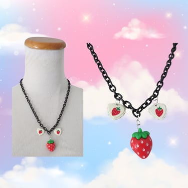 Kawaii Strawberry Necklace Plastic Chain Pendant Charm Jewelry 