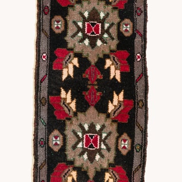 Vintage Turkish Mini Rug No. 619 | 1'7 x 3'5