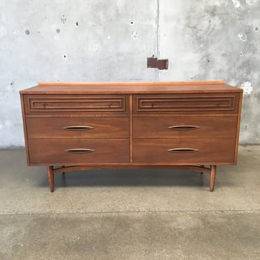 Mid Century Broyhill Credenza/Dresser