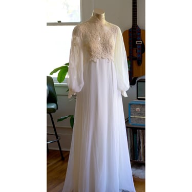 Vintage Boho Wedding Dress - 1960s, 1970s Does Victorian Bridal - Floral, Lace (Veil Included) 