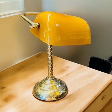 Butterscotch Glass Table lamp