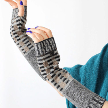 Beyond Threads | Pique Mittens