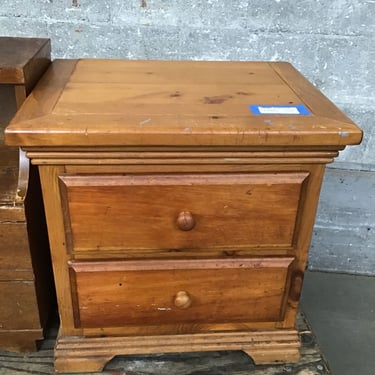 Stubby Chunker Nightstand (Seattle)