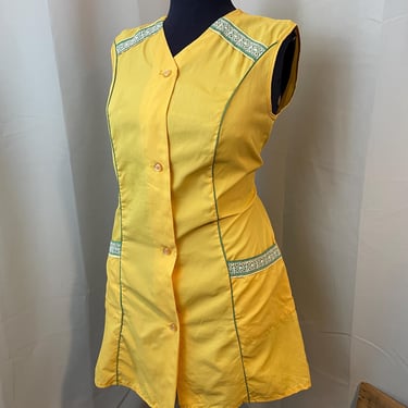 A Line Dress 1960s German Vintage Diner Waitress Yellow Green Novelty Trim 42 M 