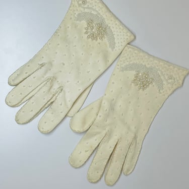 Beaded Pearl White Gloves