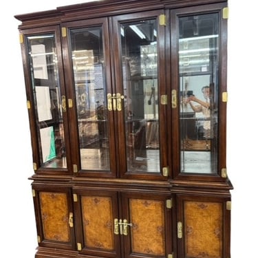 Chinoiserie Asian Chippendale Lighted China Cabinet EK221-244