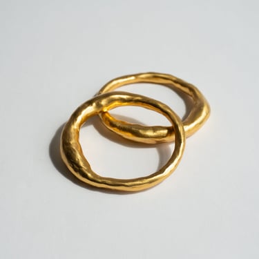 Guana Bangle in Gold