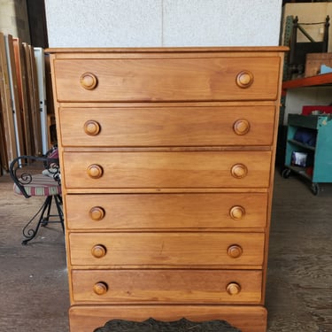 Vintage Maple Chest of Drawers 34.25" x 47.25" x 17"