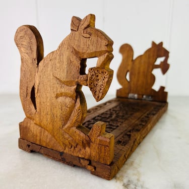 Vintage Hand Carved Carved Teak Squirrels with Nuts Expandable Bookends, Arts and Crafts style, Slides Open, Vintage Home Decor, Shelf, gift 