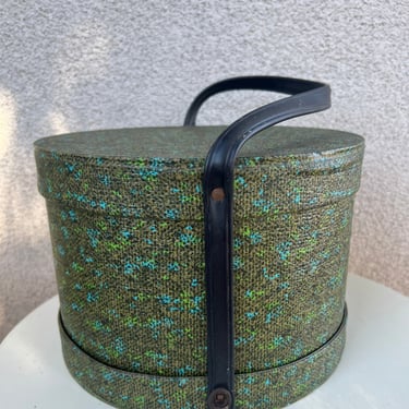 Vintage 60s green vinyl hat wig carry box by Everbest Originals from Hollywood Florida 