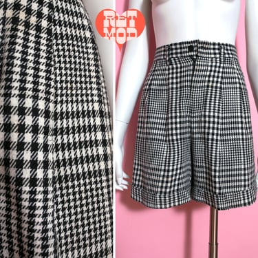 Cute Vintage 90s High-Waisted Black White Houndstooth Shorts with Pockets 