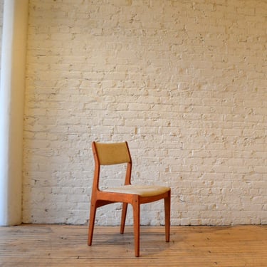 MCM D-Scan Danish Teak Dining Chairs - Set of (4)