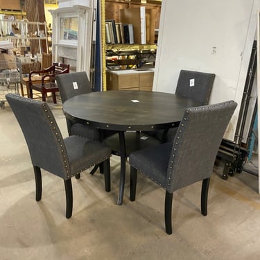 Round Dining Table and 4 Chairs with Nailhead Trim