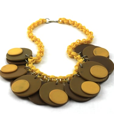 Vintage Bakelite Disc Choker Bib Necklace Celluloid Chain Green and Yellow 
