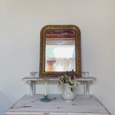 Beautiful Louis Philippe French gold leaf mirror 