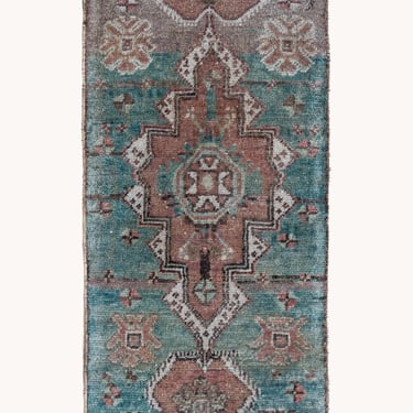 Vintage Turkish Mini Rug No. 638 | 1'4 x 3'3