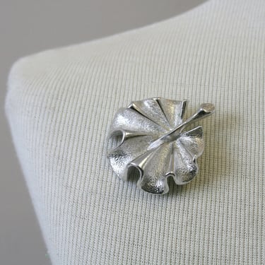 1960s Sarah Coventry Silver Leaf Brooch 