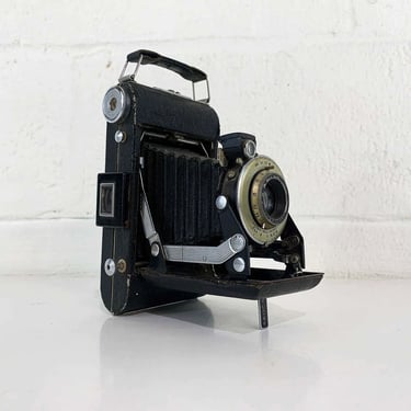 Vintage Kodak Folding Camera Vigilant Six-20 1940s Film Made in the USA 