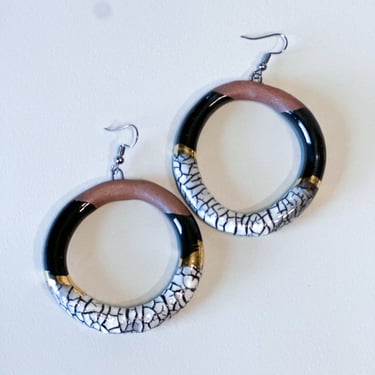 Crackle Liberation Hoops - Black &amp; Gold