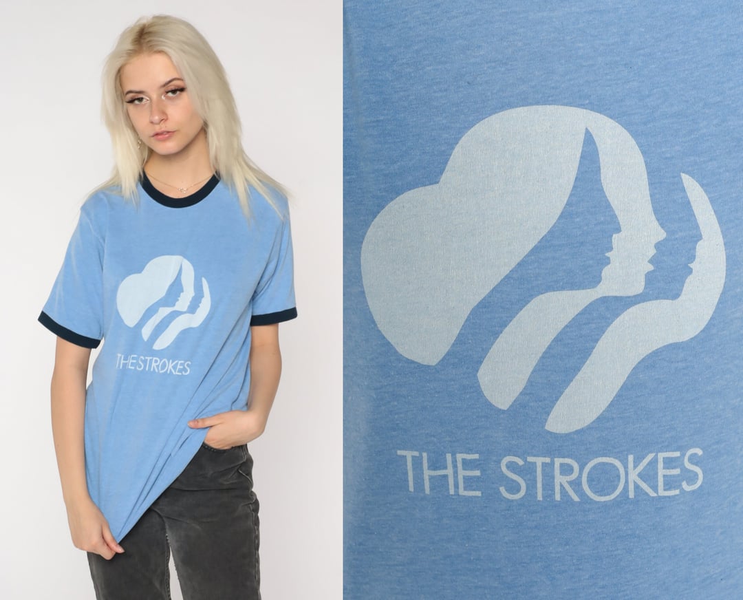 Vintage hotsell The Strokes Y2K Manga Logo Graphic 2000s T-shirt