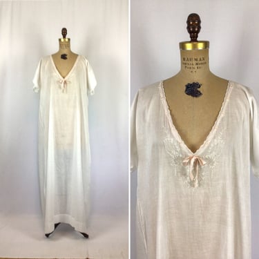 Vintage Edwardian nightgown | Vintage embroidered white cotton nightdress | 1900's dressing gown 