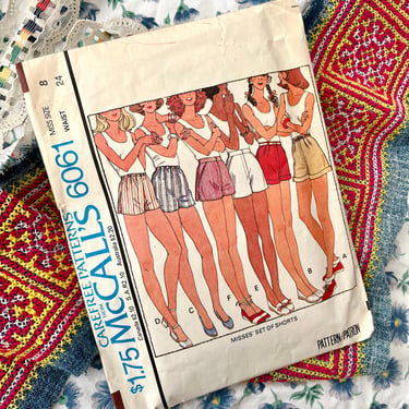 Vintage Sewing Pattern, 70s Shorts, Six Styles, Complete with Instructions, McCall’s 6061 