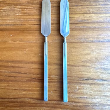 2 Obelisk butter spreader knives by Copenhagen Cutlery Denmark / Danish modern stainless flatware designed by Erik Herlow 