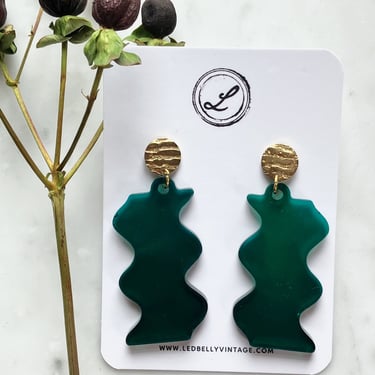 Peacock Green Wavy Earrings | Geometric Earrings | Vintage Style | Resin Earrings | Epoxy Earrings 