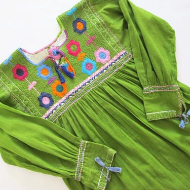 Vintage Green Tunic Top S M - Gauze Cotton Boho Blouse - Embroidered Mexican Tunic - Bohemian Hippie Clothing - Long Sleeve Embroidered Top 