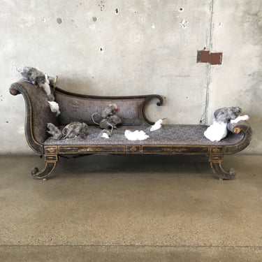 Victorian 1920's Settee Fainting Couch