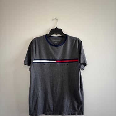 Y2K Tommy Hilfiger T Shirt Gray Crew Neck Logo Cotton Short Sleeve Men’s M Preppy Grunge 90s 