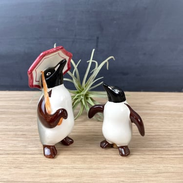 Penguin and chick salt and pepper shakers - 1950s vintage 