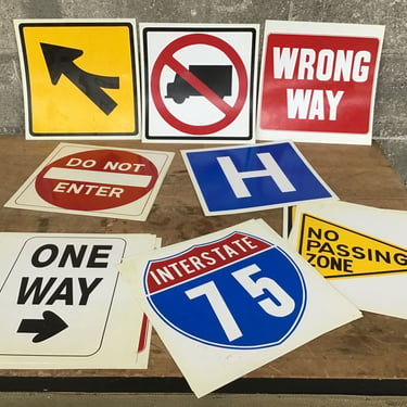 Plastic Traffic Signs (16 pc) (Seattle)