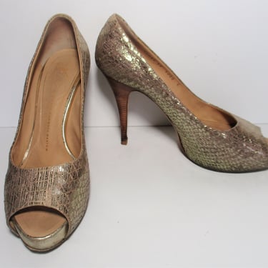 Designer Shoes, Vintage Giuseppe Zanotti Platform Pumps, High Heels, Gold Embossed Leather, Size 39 Women, Peep Toe 