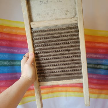 Vintage wood and tin washboard 18x8.5" antique rustic farmhouse decor, laundry room scrubber Rid-Jid made in USA by the J.R. Clark Co 