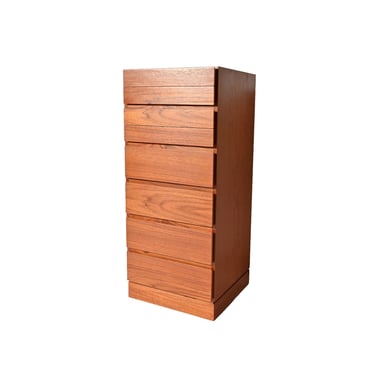 Lingerie Dresser Tall Teak Dresser made by Vinde Mobler Arne Wahl Iversen Danish Modern 