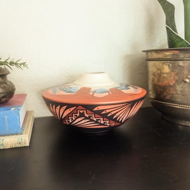 Southwestern Diné Fine Art Pottery Vase, Signed Robert Maryboy 