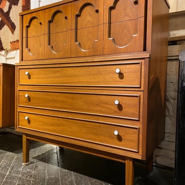 Mid Century Modern Chest of Drawers by Dixie, Circa 1960s - *Please ask for a shipping quote before you buy. 