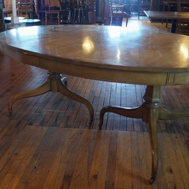 Light Wood Oval Dining Table w Casters and 3 Leaves