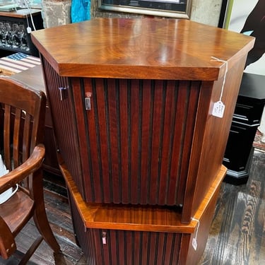 Two mid century awesome hexagon side tables/nightstands. One available! 25” x 28” x 21” 