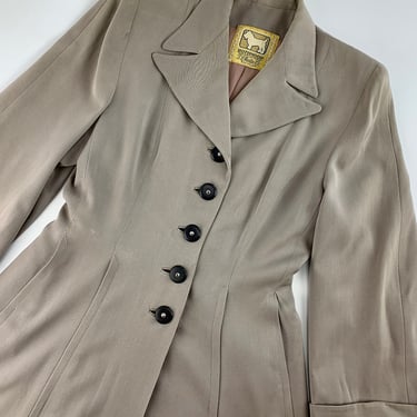 1940'S Gabardine Swing Coat - Notched Lapel - Fitted Bodice - Light Padded Shoulders - Fully Crepe Lined - Women's Size Medium 