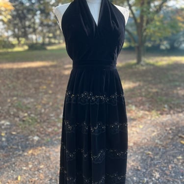 Vintage 1950s Velvet Skirt and Halter Top Set - Glamorous Black Velvet - Beadwork and Embroidery - 36 Bust 