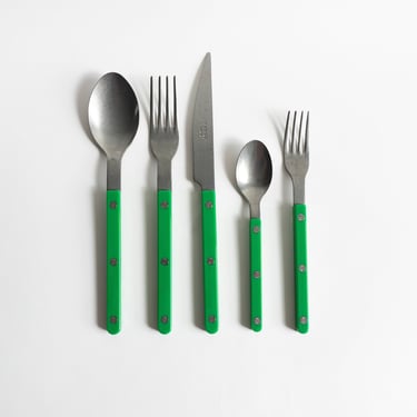 5 Piece Bistrot Vintage Place Setting in Solid Garden Green