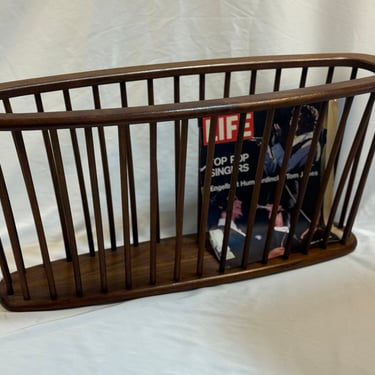 Arthur Umanoff WW huge extra large 31” long oval spindle magazine rack