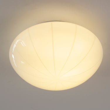 Vintage ceiling lamp Ø28 cm milk white Murano glass with filigree Made in Italy, original glass from 1980s 