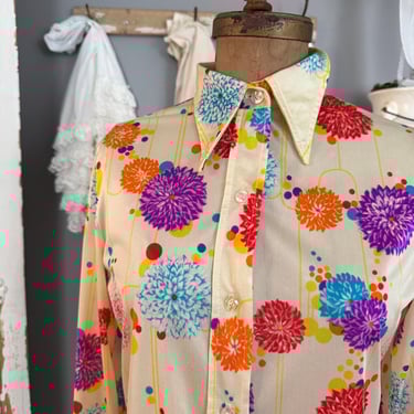 Vintage 60s Psychedelic Long Sleeve Neon Floral Blouse with Mum Print; 70s Unisex Mod Long Sleeve Fitted Blouse Wingtip Collar M 